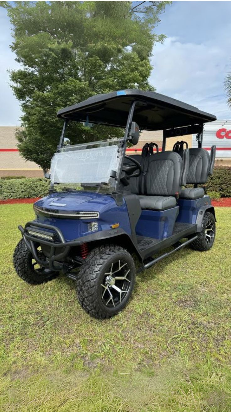 Top Features to Look for in Blue Golf Carts This Year11