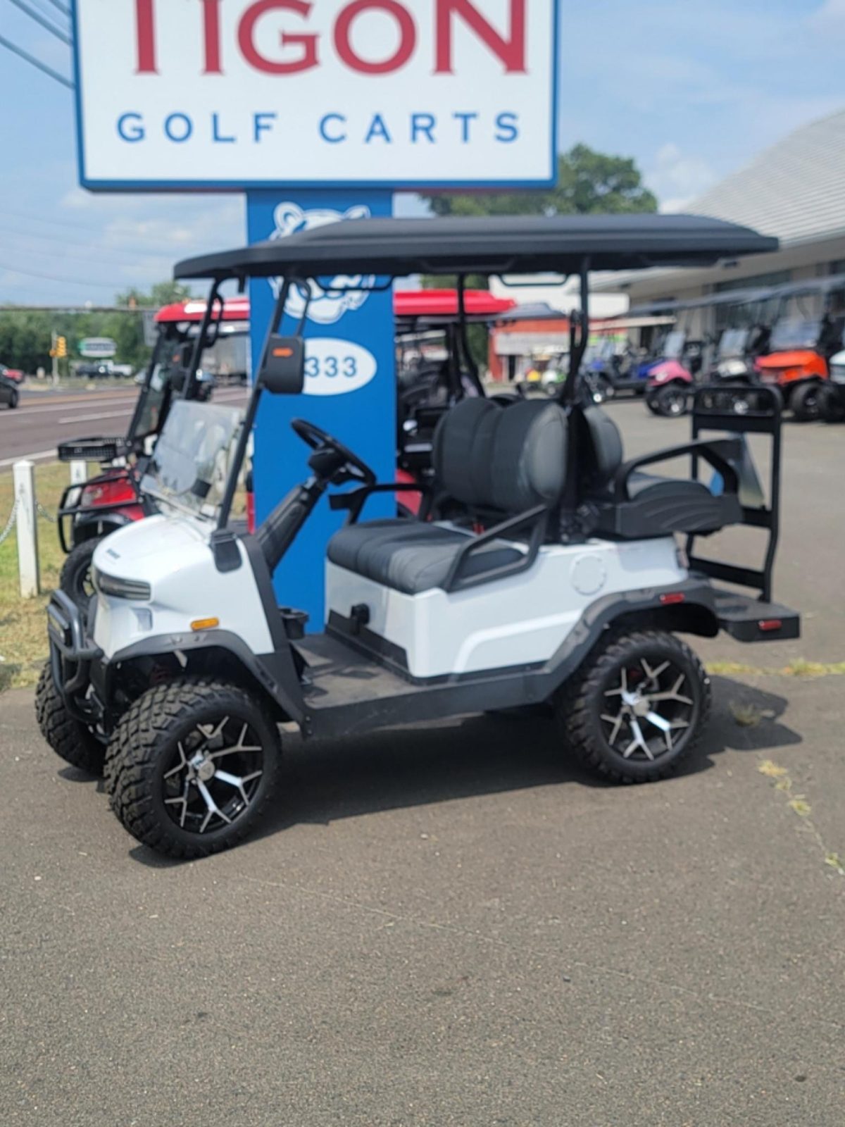 DENAGO® NOMAD XL White In Dover DE