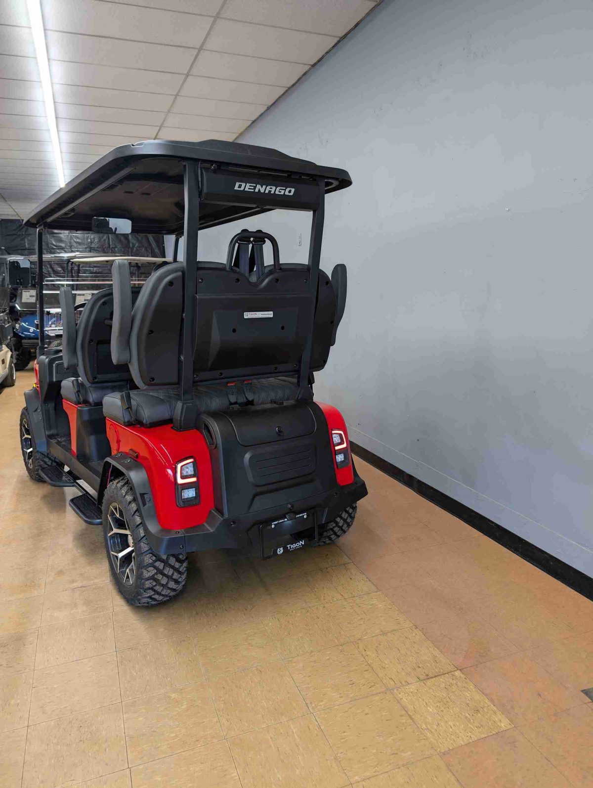 DENAGO® ROVER XL Red In Pocono Pines PA