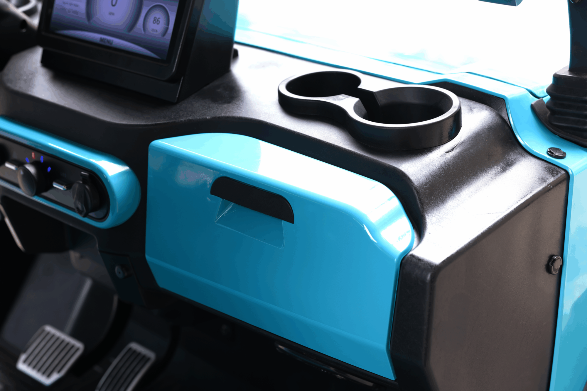 TEKO EV TURBO Front-Storage