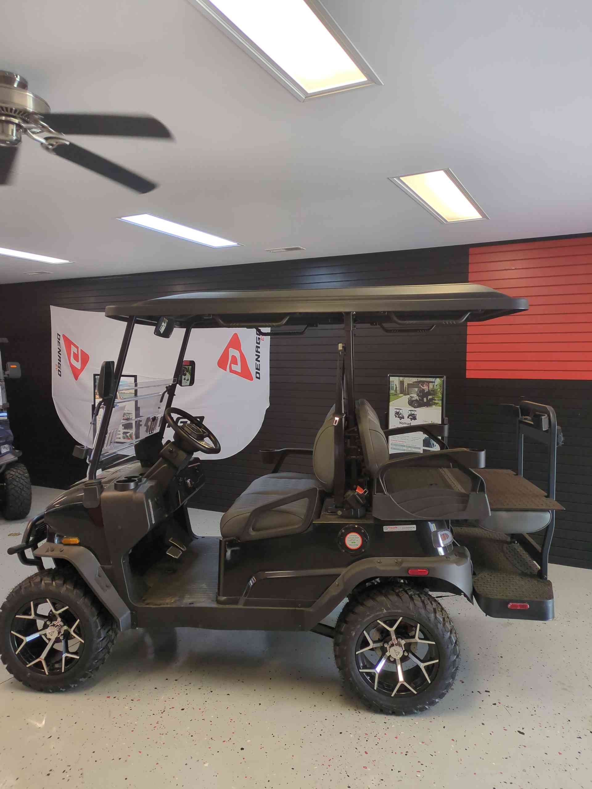 Denago® Nomad Xl Black in Gloucester Point, VA