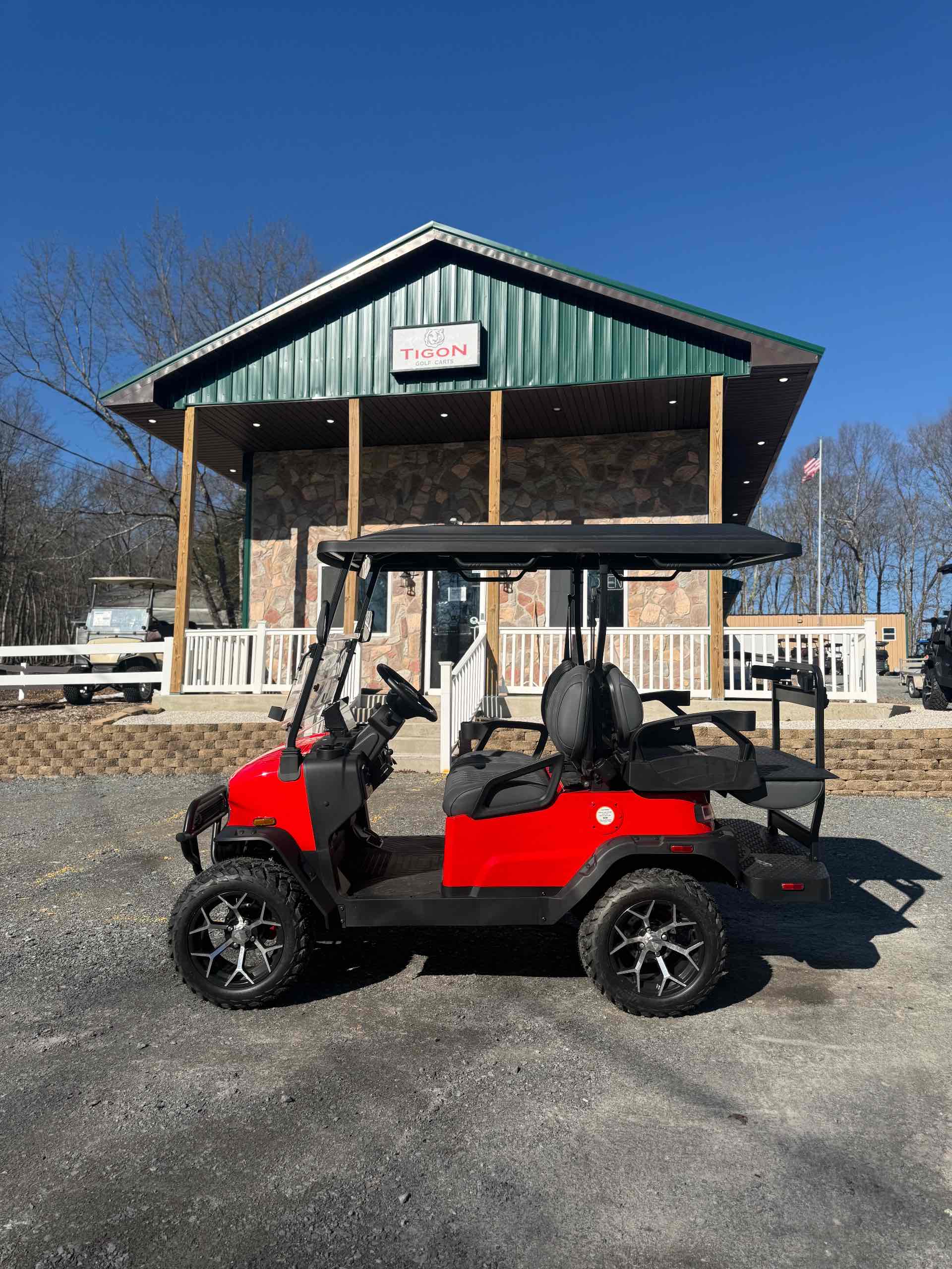 Denago® Nomad Xl Red in Long Pond, PA