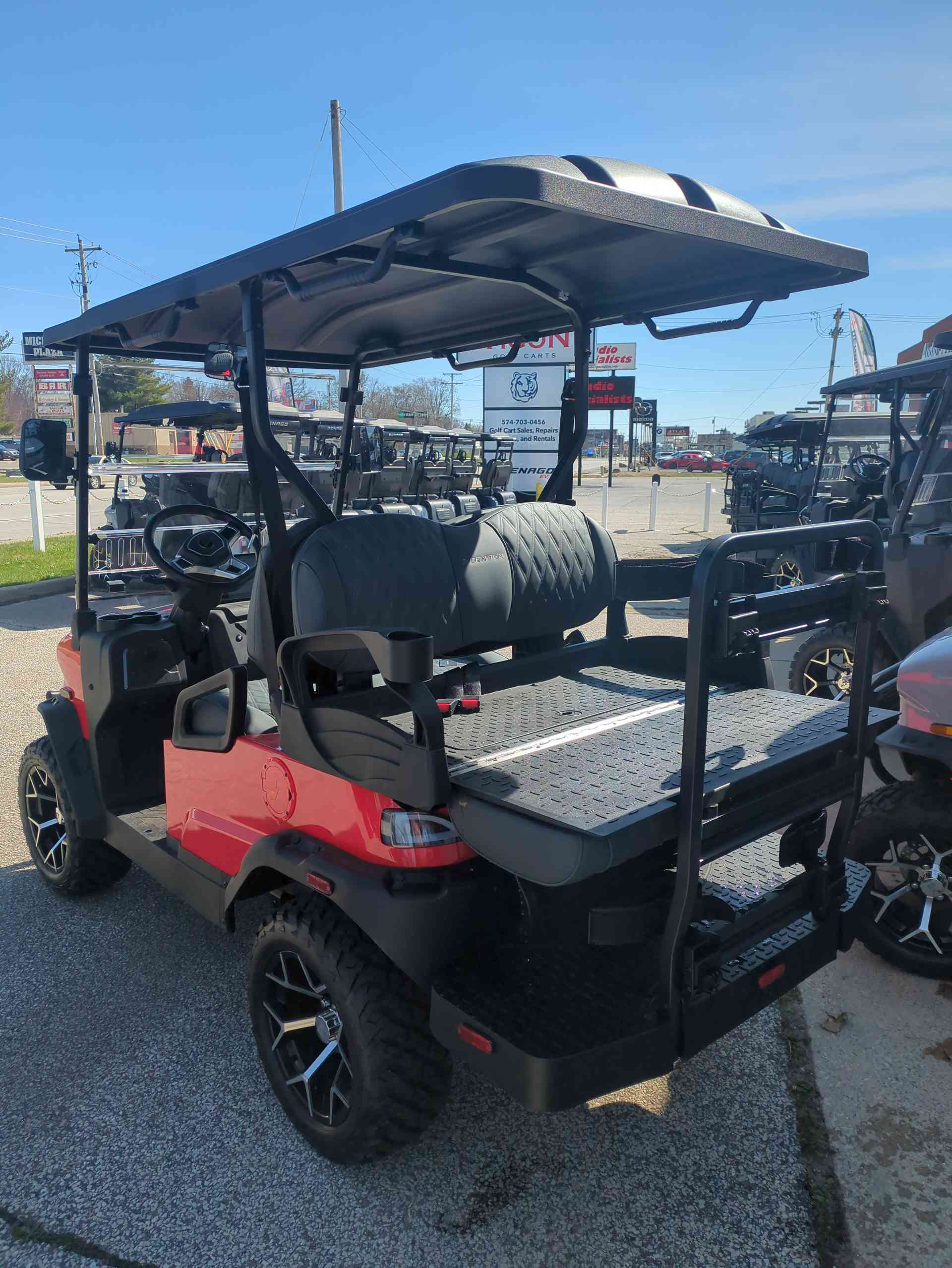 Denago® Nomad Xl Scarlet in South Bend, IN