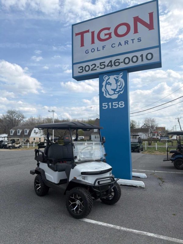 Denago® Nomad Xl White in Dover, DE