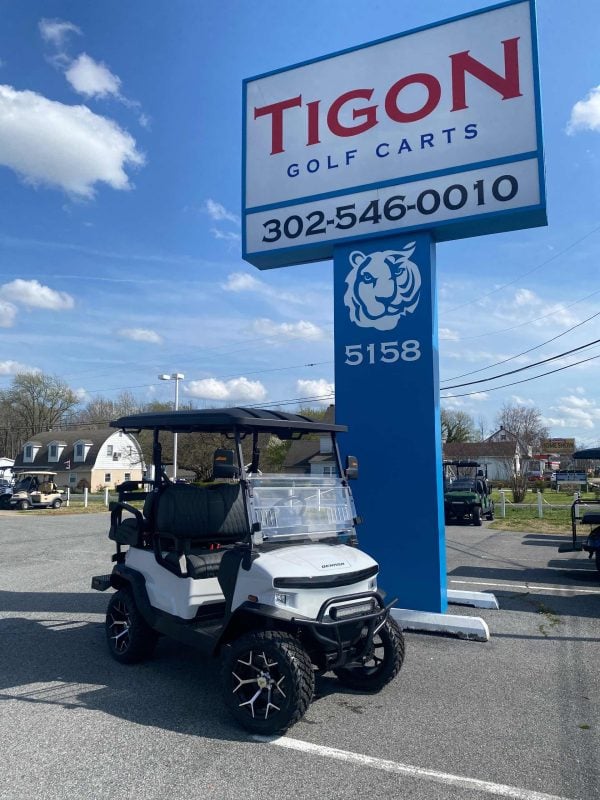 Denago® Nomad Xl White in Dover, DE