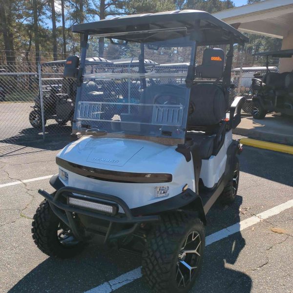 Denago® Nomad Xl White in Gloucester Point, VA