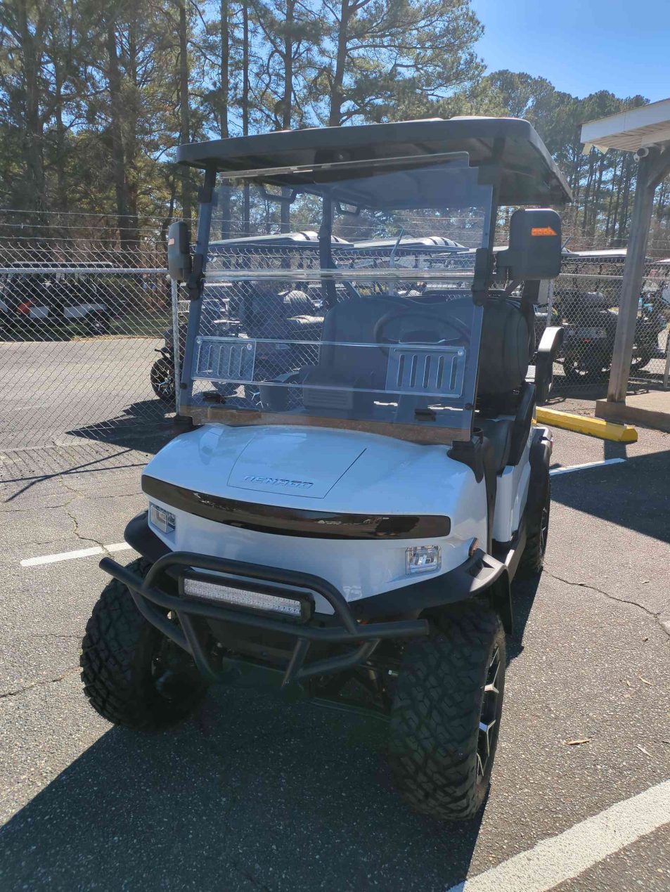 Denago® Nomad Xl White in Gloucester Point, VA