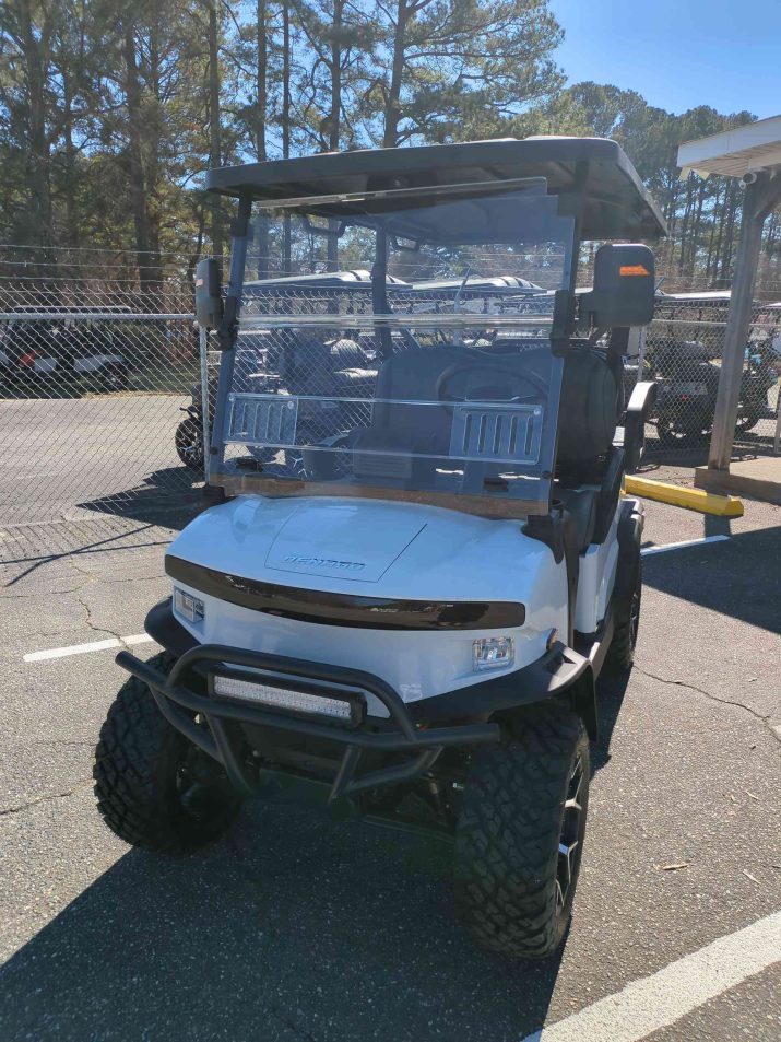 Denago® Nomad Xl White in Gloucester Point, VA