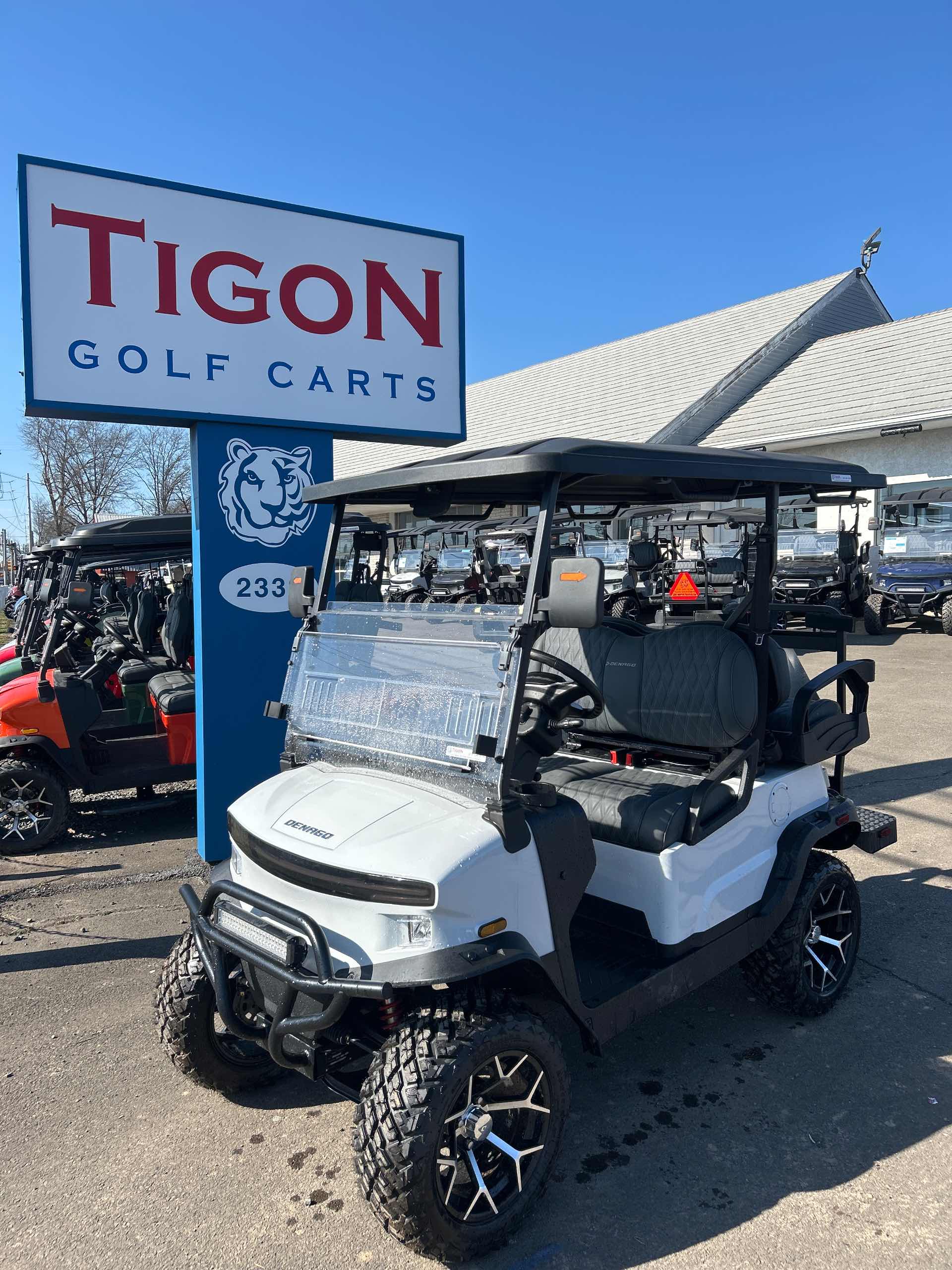 Denago® Nomad Xl White in Hatfield, PA