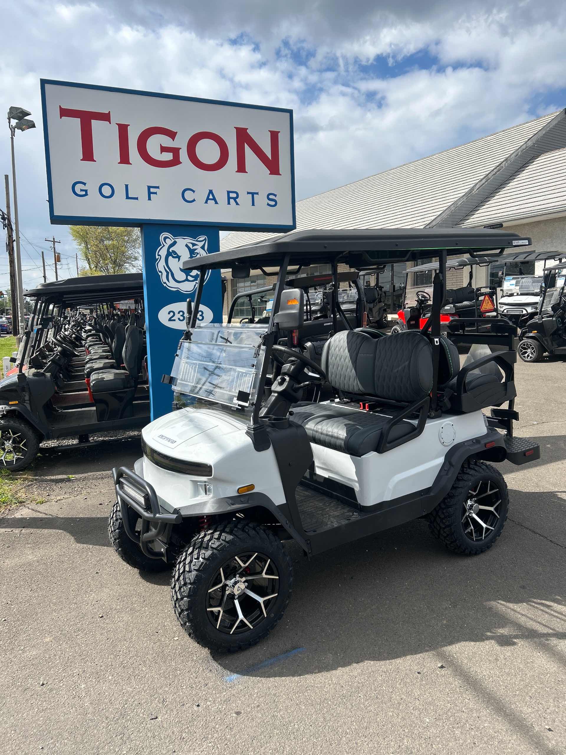 Denago® Nomad Xl White in Hatfield, PA