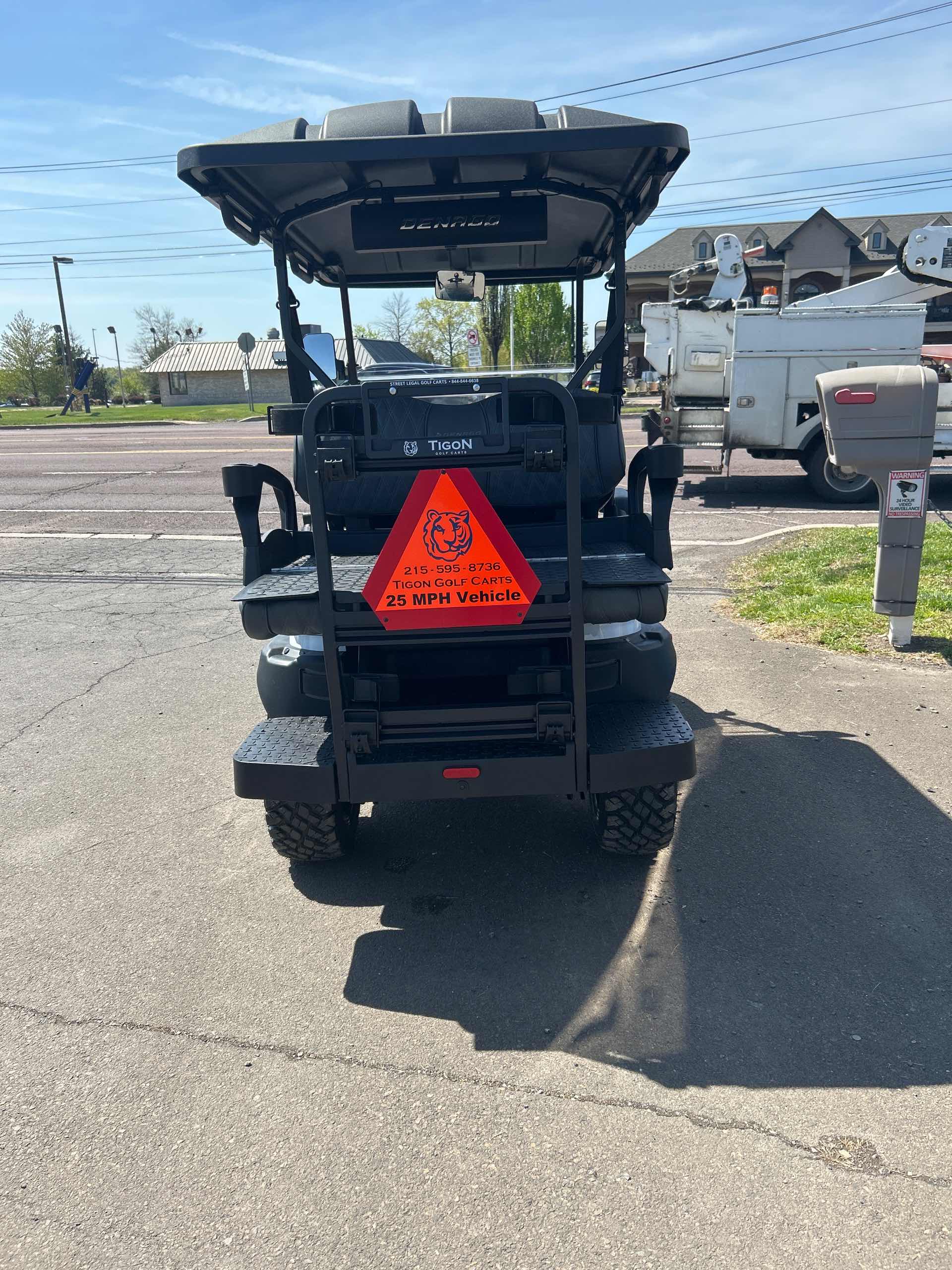 Denago® Nomad Xl White in Hatfield, PA