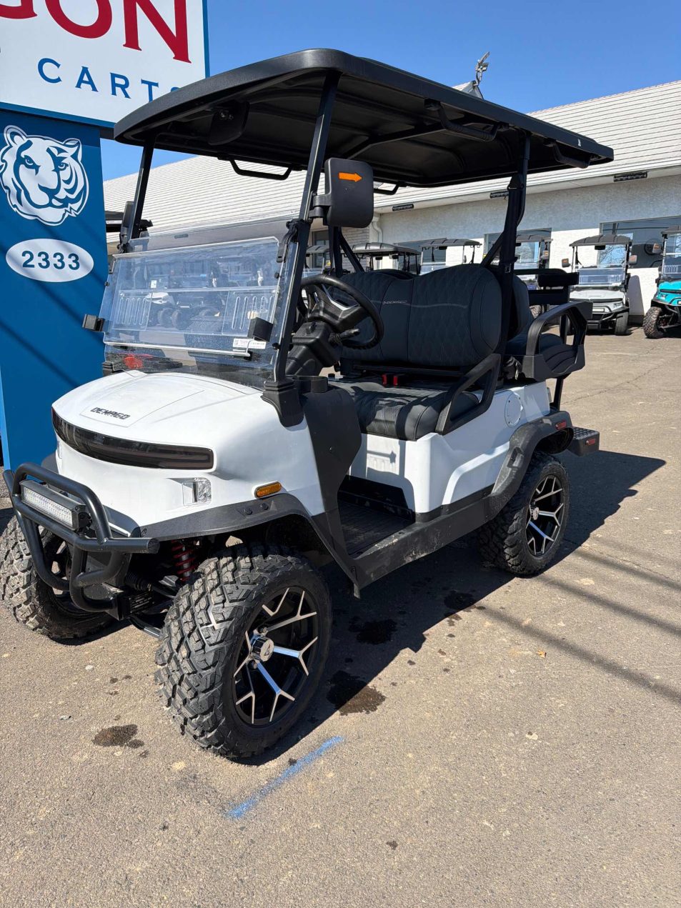 Denago® Nomad Xl White in Hatfield, PA