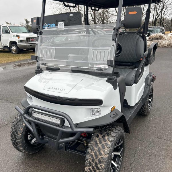 Denago® Nomad Xl White in Hatfield, PA