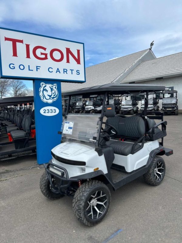 Denago® Nomad Xl White in Hatfield, PA