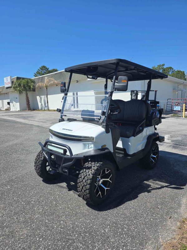 Denago® Nomad Xl White in Lecanto, FL