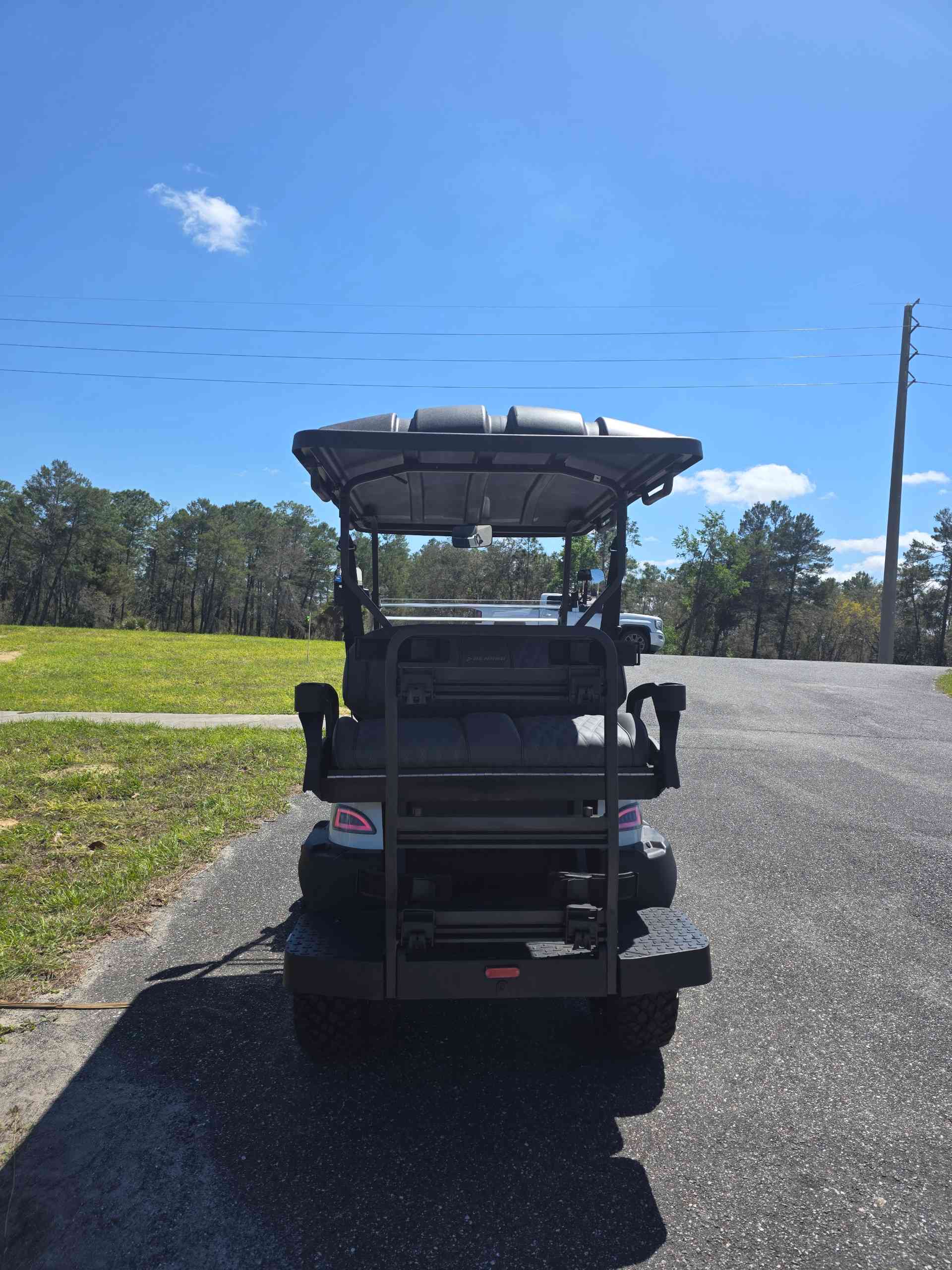 Denago® Nomad Xl White in Lecanto, FL