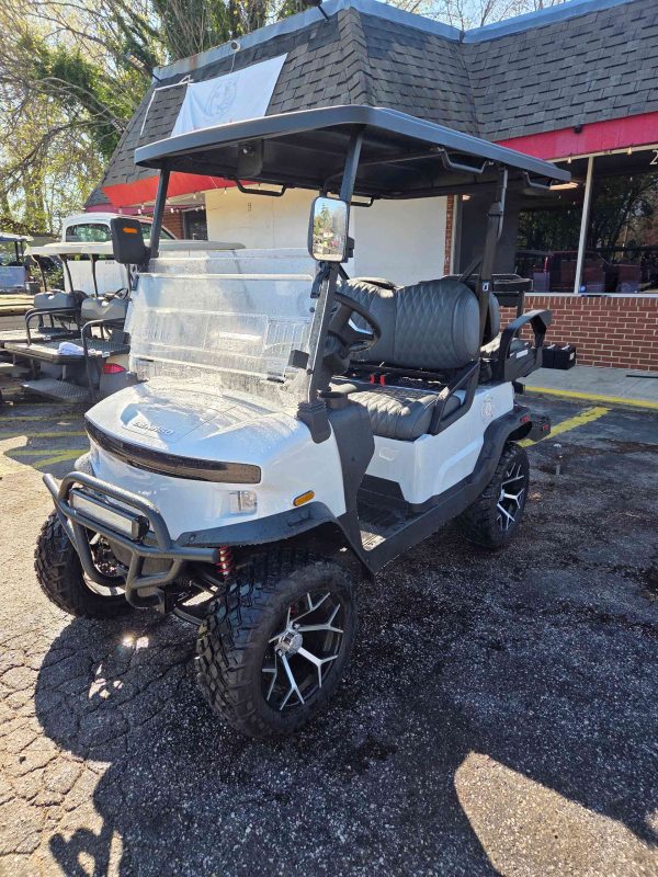 Denago® Nomad Xl White in Raleigh, NC