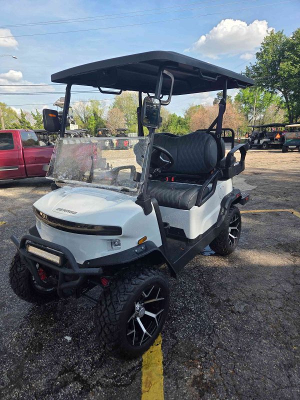 Denago® Nomad Xl White in Raleigh, NC