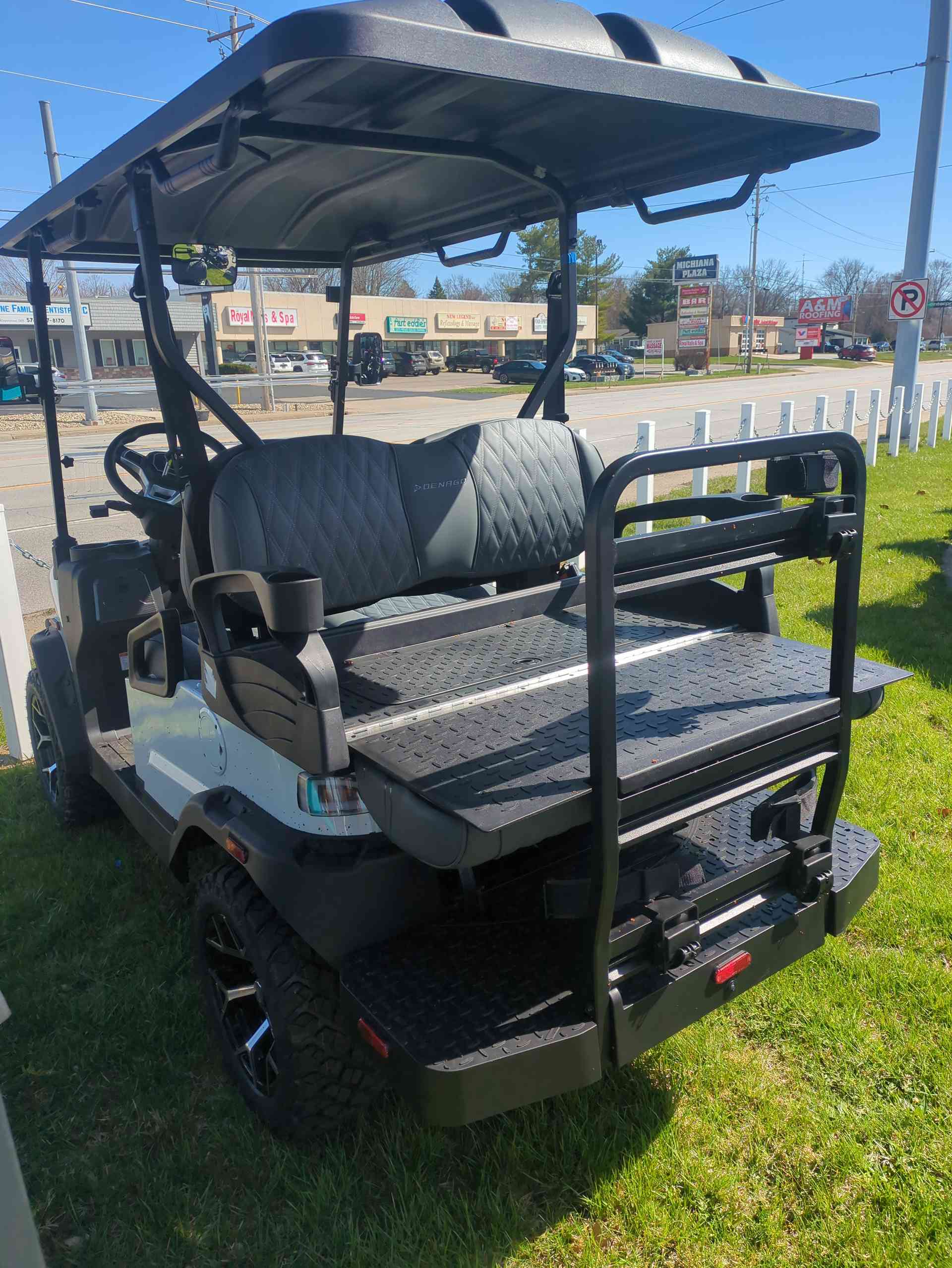 Denago® Nomad Xl White in South Bend, IN