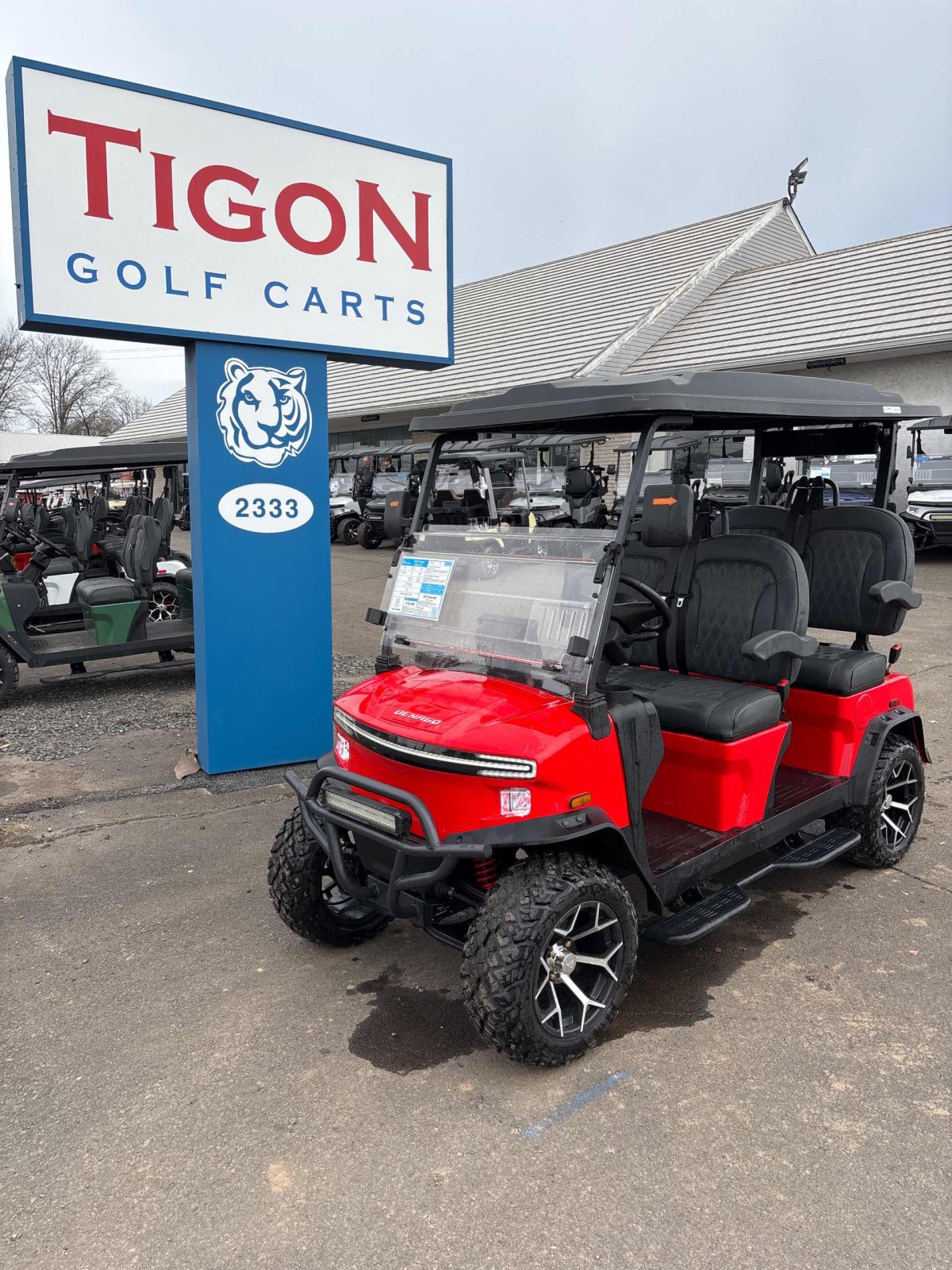 Denago® Rover Xl Scarlet in Hatfield, PA