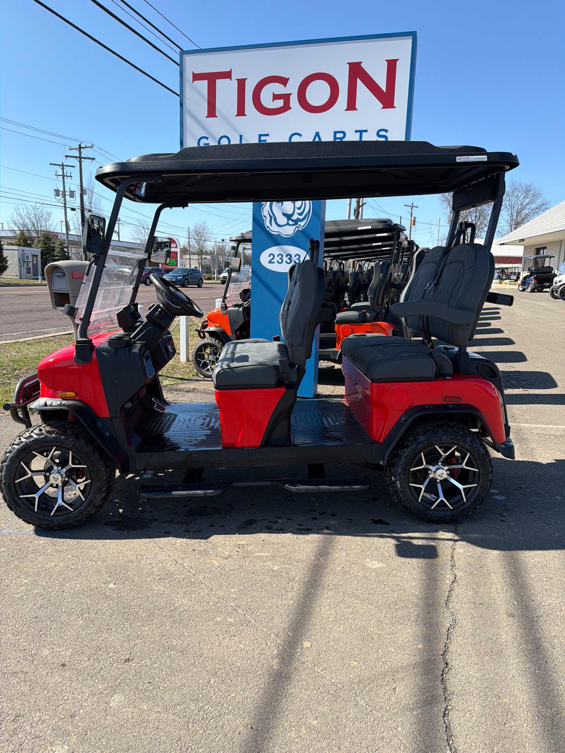 Denago® Rover Xl Scarlet in Hatfield, PA