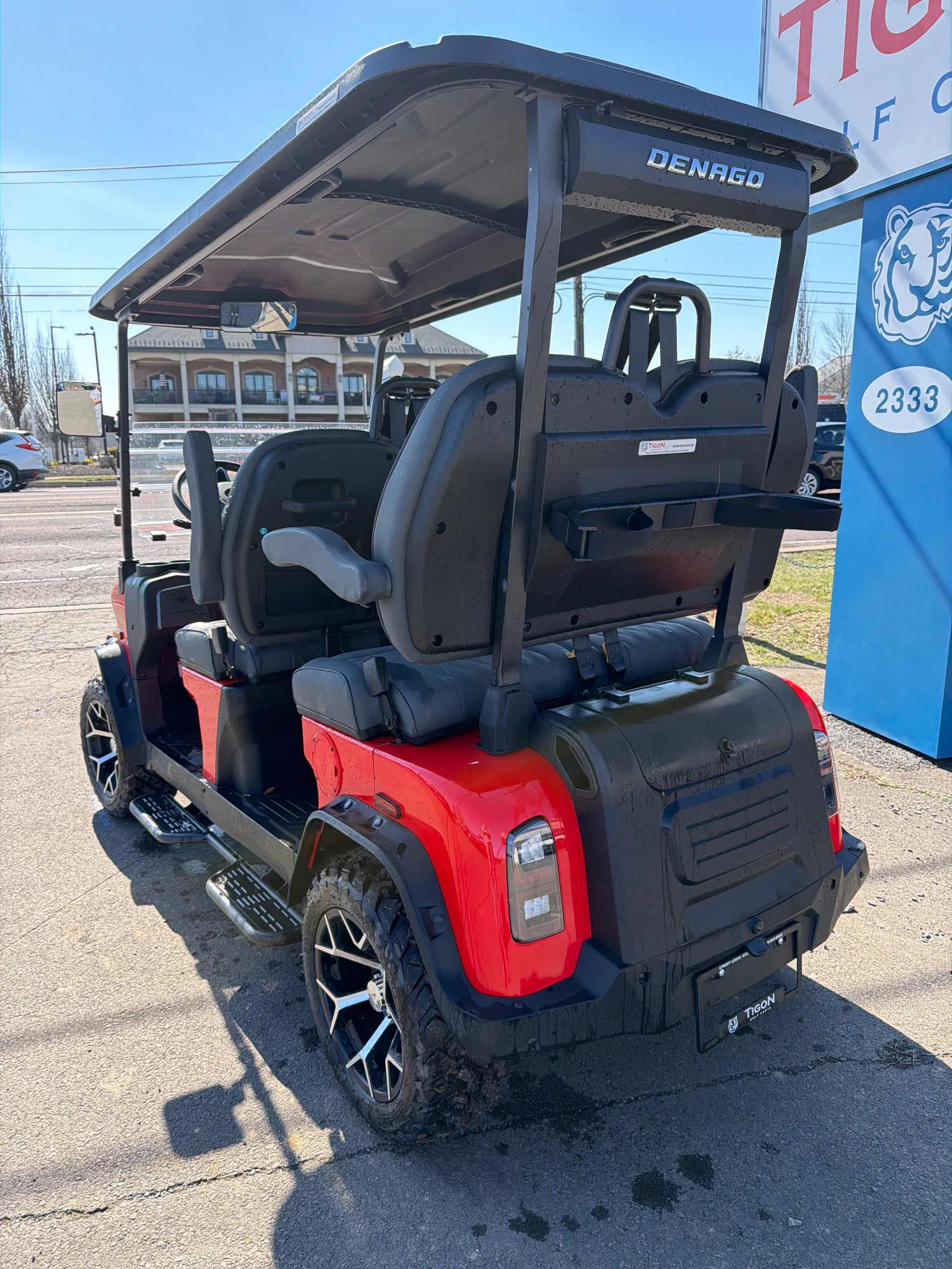 Denago® Rover Xl Scarlet in Hatfield, PA