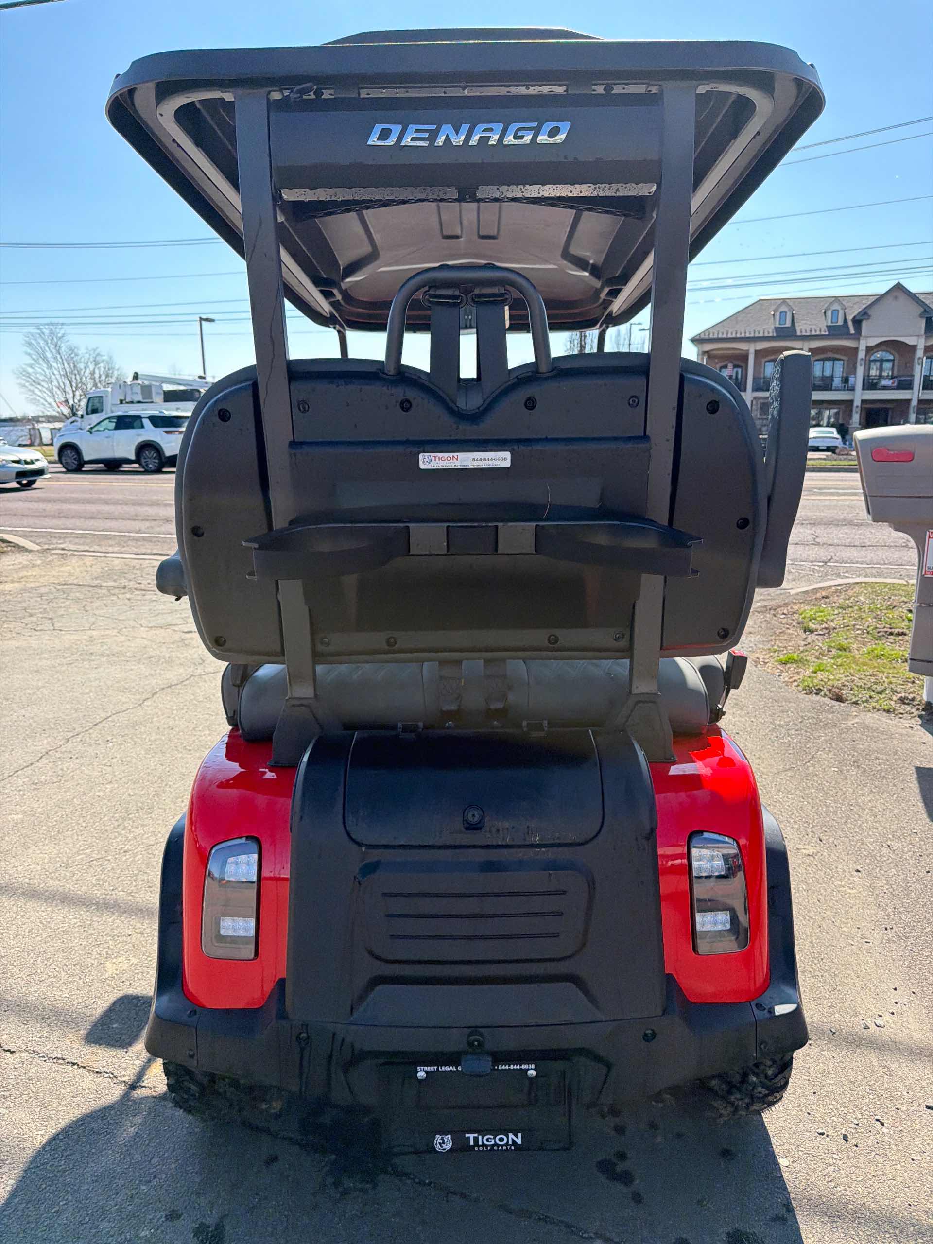 Denago® Rover Xl Scarlet in Hatfield, PA