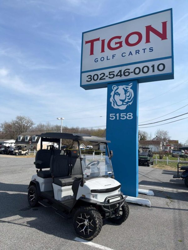 Denago® Rover Xl White in Dover, DE