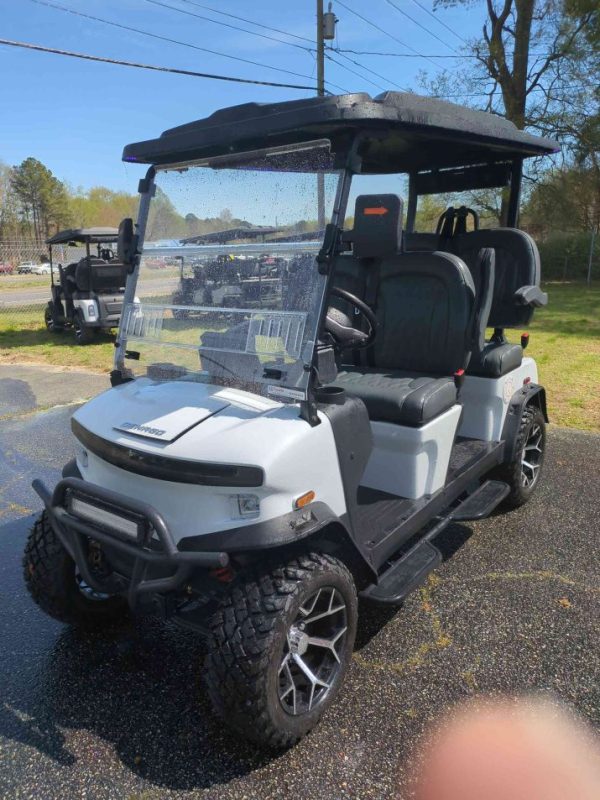 Denago® Rover Xl White in Gloucester Point, VA