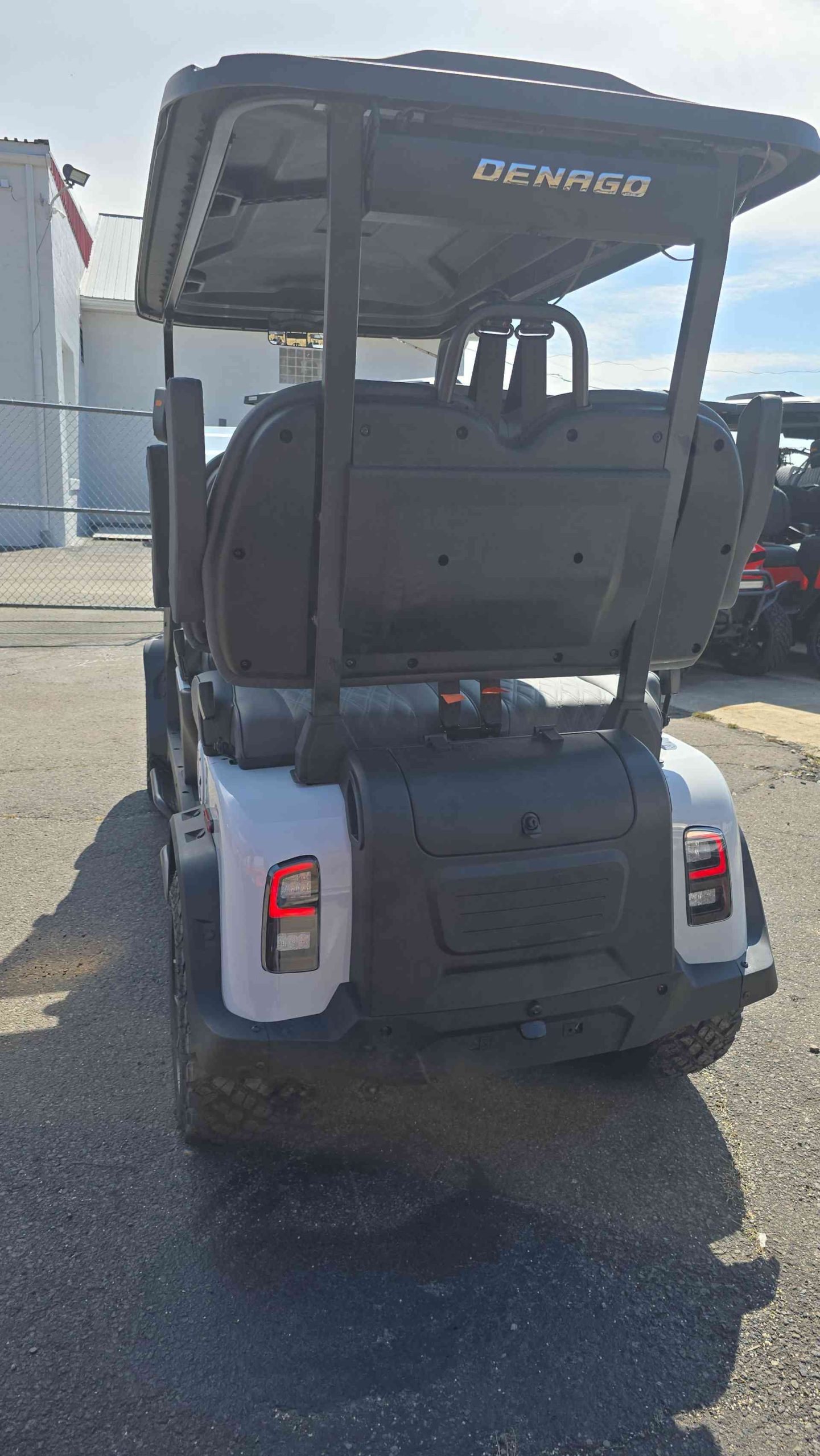 Denago® Rover Xl White in Scranton, PA