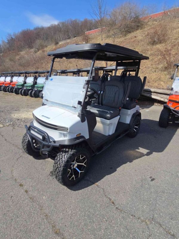 Denago® Rover Xl White in Scranton, PA