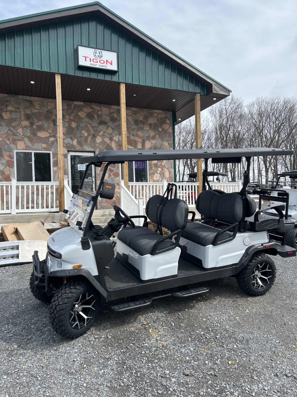 Denago® Rover Xl6 White in Long Pond, PA