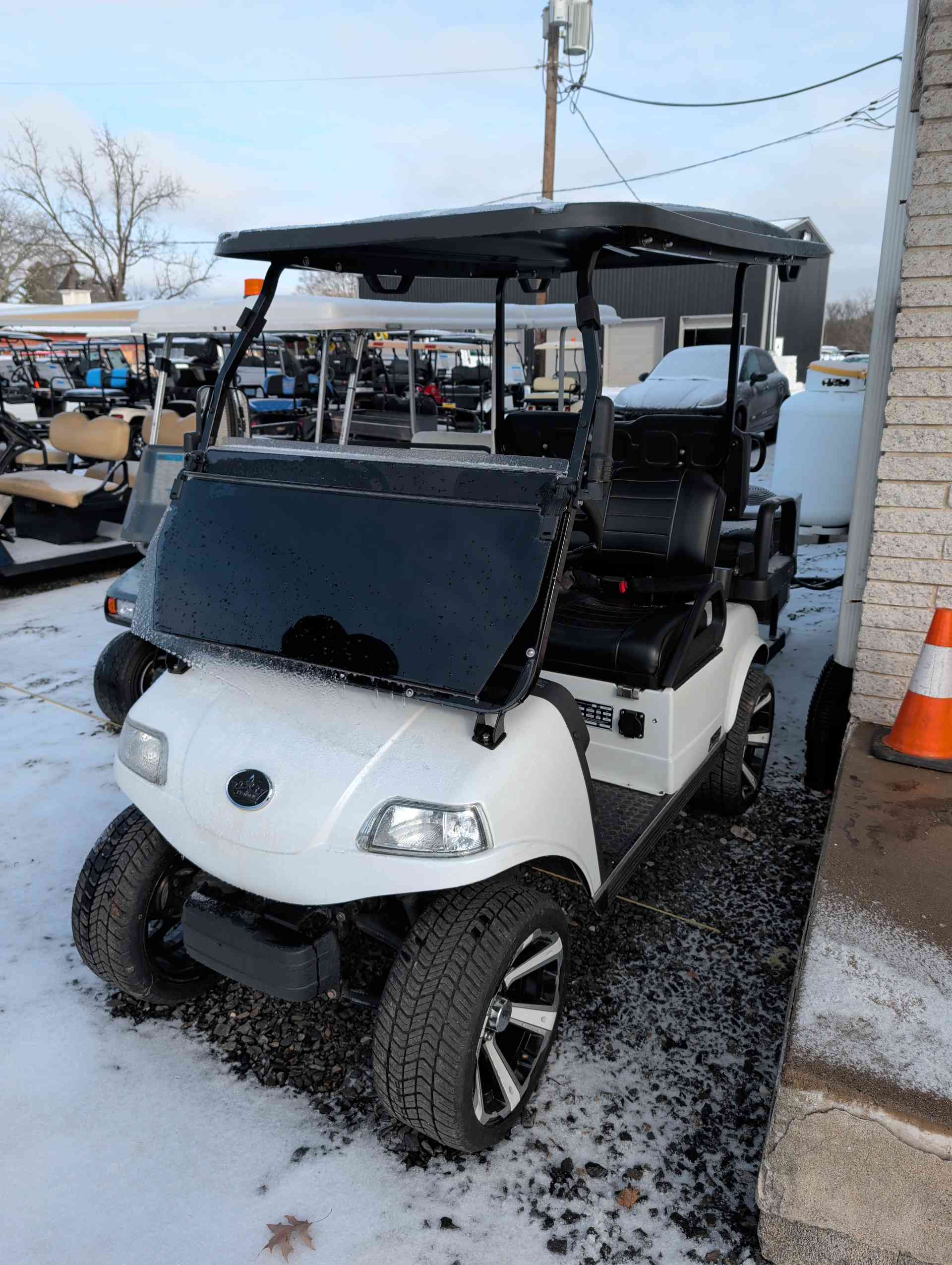 Evolution® Classic 4 Plus Mineral White in Hatfield, PA