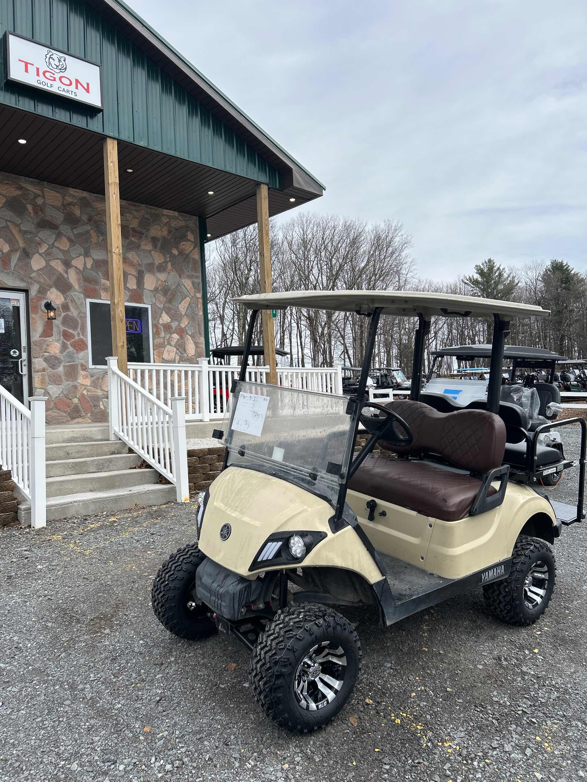 Yamaha® Drive 2 Beige in Long Pond, PA