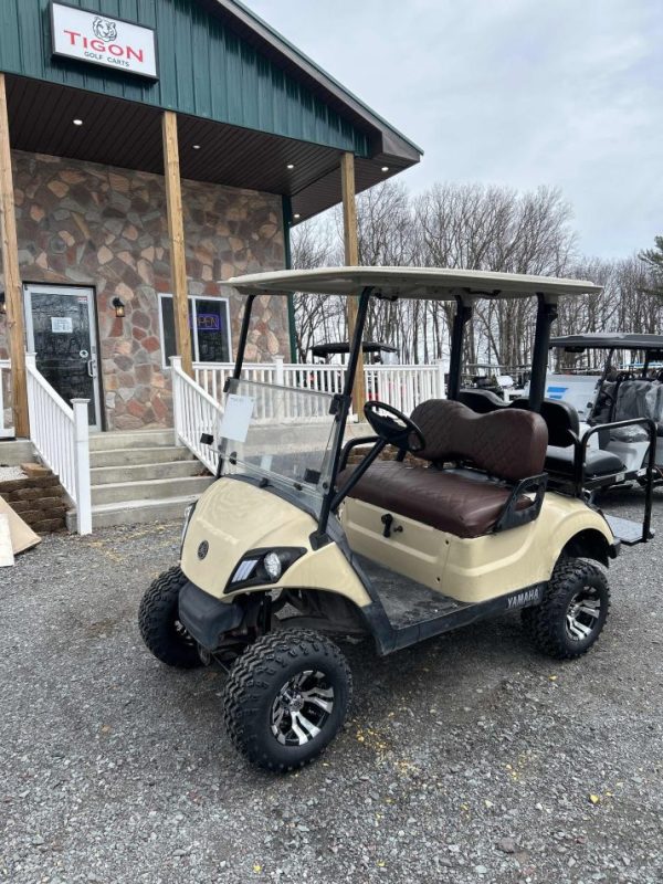 Yamaha® Drive 2 Beige in Long Pond, PA